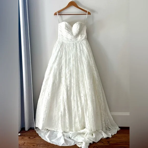 WG3829 David's Bridal Wedding Dress Size 10 Strapless Fit & Flare Lace Gown  NWT - threedaughtersproperties.com